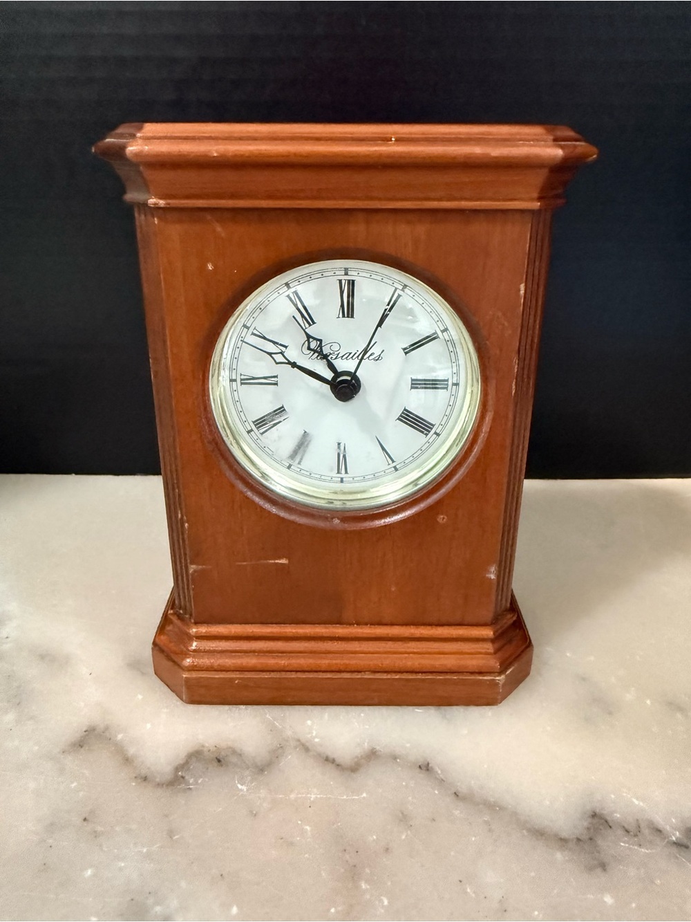 Vintage Versailles West Germany Wood Frame Mantel / Desk Clock Quartz 6.75”